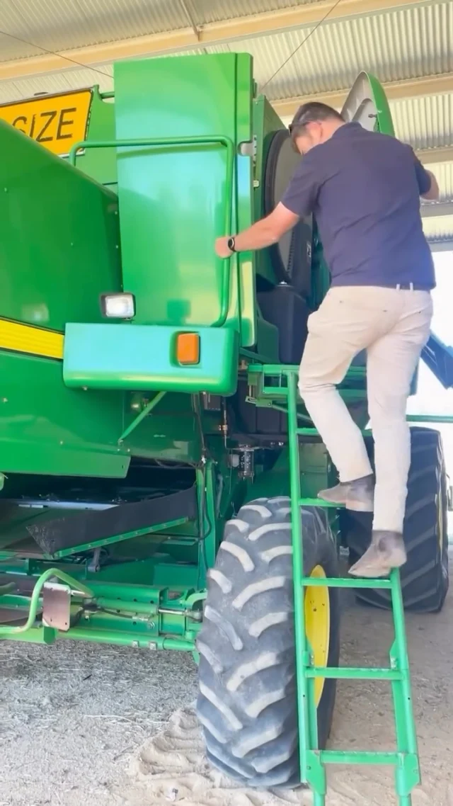 Part 3: H&P Support and Service

During our visit to @iandracastle last year, Rod Kershaw, property manager, spoke with Darren about his experience with Hutcheon and Pearce over the years and the ongoing support he has received from his local branch in every aspect of his operation. 

To watch the full discussion with Rod, visit out YouTube channel!

#hutcheonandpearce #castleaustralia #gardensaustralia #customerservice