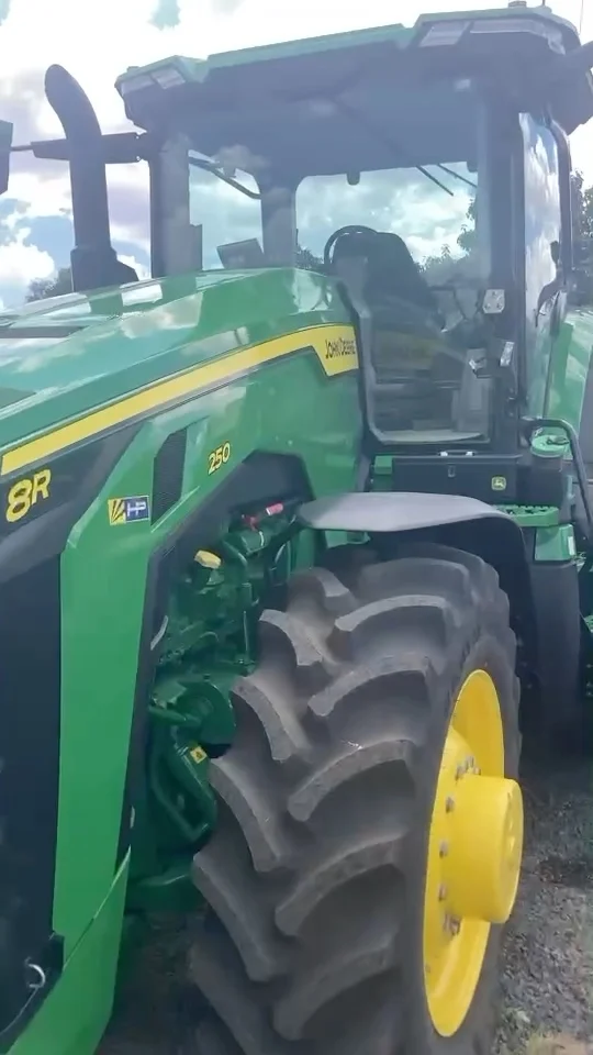 Royce from our Albury branch here with a great tip for upgrading your operations in 2025!💡

Did you know turning your used machine into a brand new one is easier than you think? With incredible discounts and 0% finance* on most 7, 8, and 9 series John Deere tractors, now is the perfect time to make the move!

Request a trade-in appraisal today and boost your productivity with a new machine that maximises uptime all year long.

Don’t wait, speak to your local H&P sales team today about how you can take your operations to the next level!💪